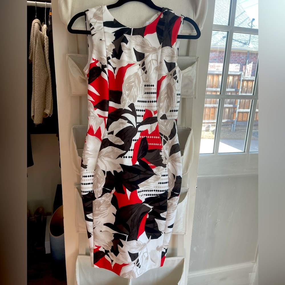Calvin Klein Floral Sheath Dress Sz 4 🌺